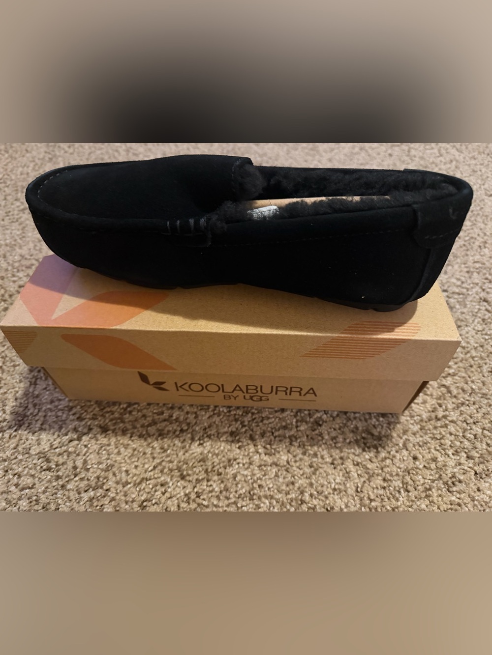 UGG Koolaburra Men’s Black Suede Mocassin Shearling Loafers Slipper Sz 9